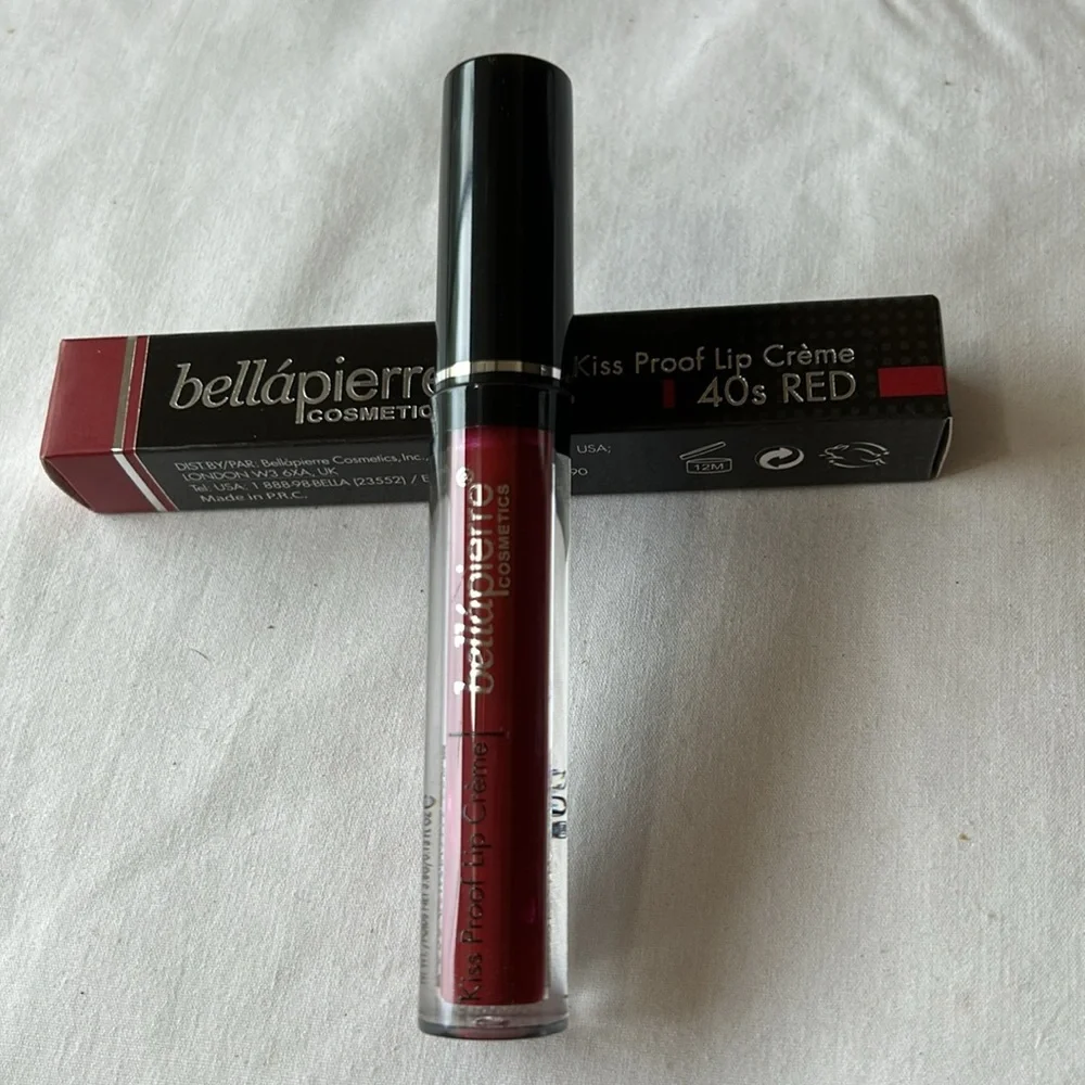 bellapierre Kiss Proof Lip Creme-40's Red  NIB